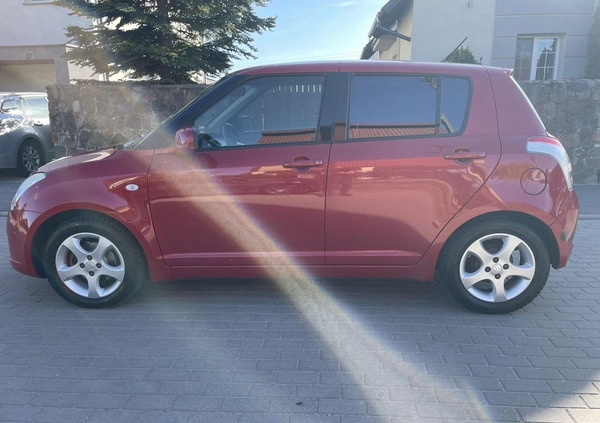 Suzuki Swift cena 13900 przebieg: 153000, rok produkcji 2007 z Chodecz małe 407
